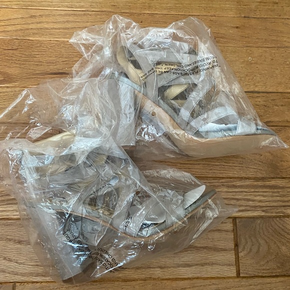 NWOT Sam Edelman “Yardley” Suede Heels - Picture 5 of 5